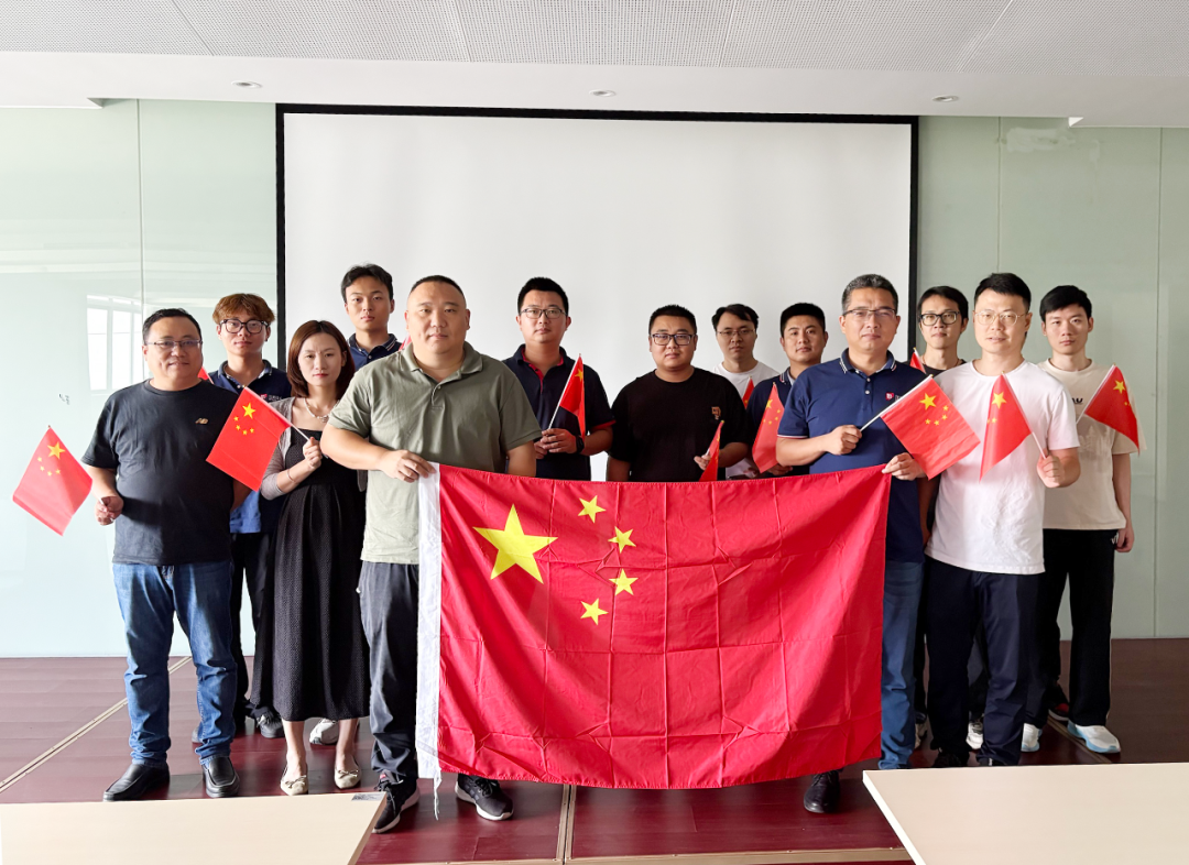 愿以吾辈之青春 捍卫盛世之中华 | 万事娱乐组织观看九三阅兵仪式